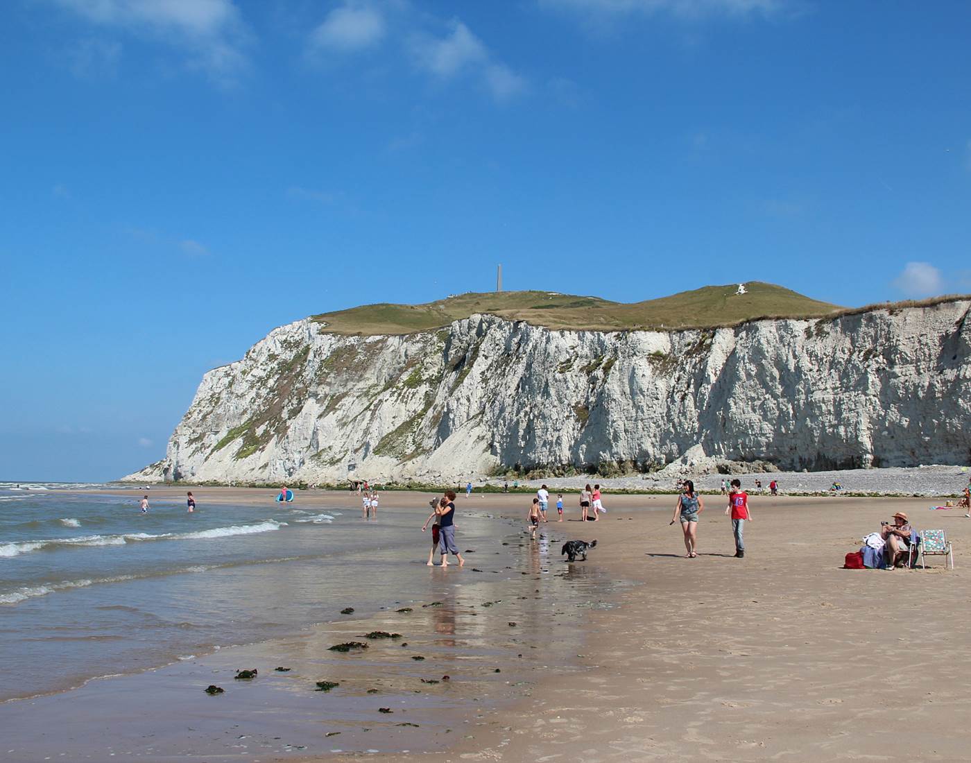 Découvrez le Cap Blanc Nez à pied au départ de nos locations de vacances.
