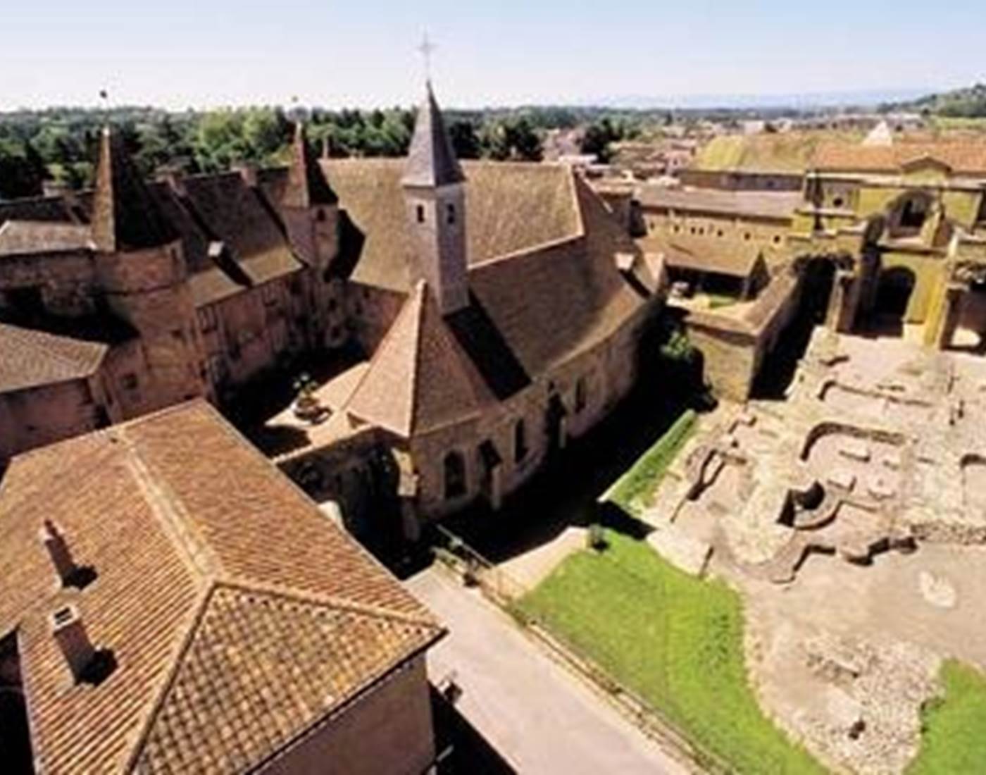 Les Eglises et Chapelles Romanes du Brionnais