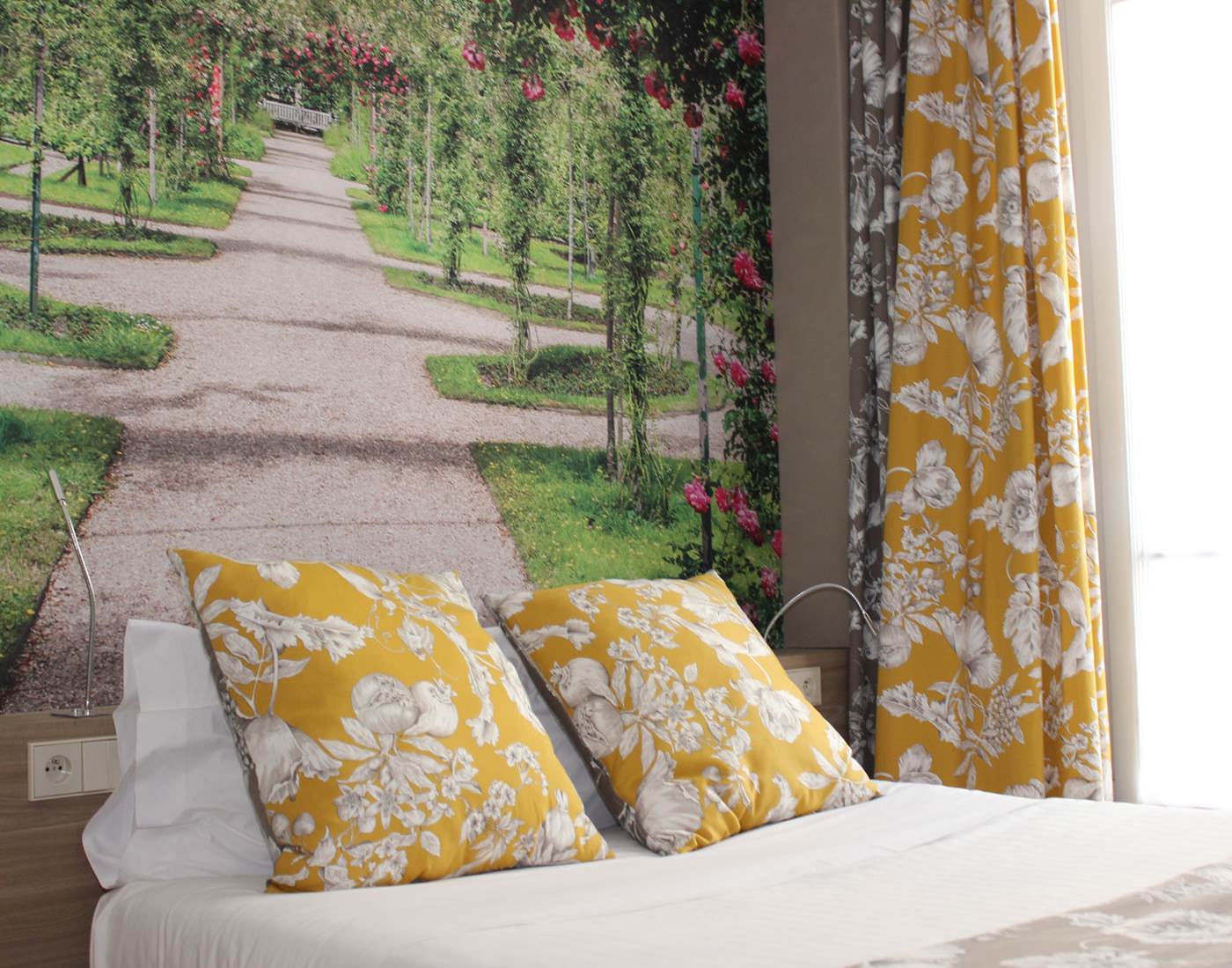 Chambre 3 hôtel Jean Bart Paris