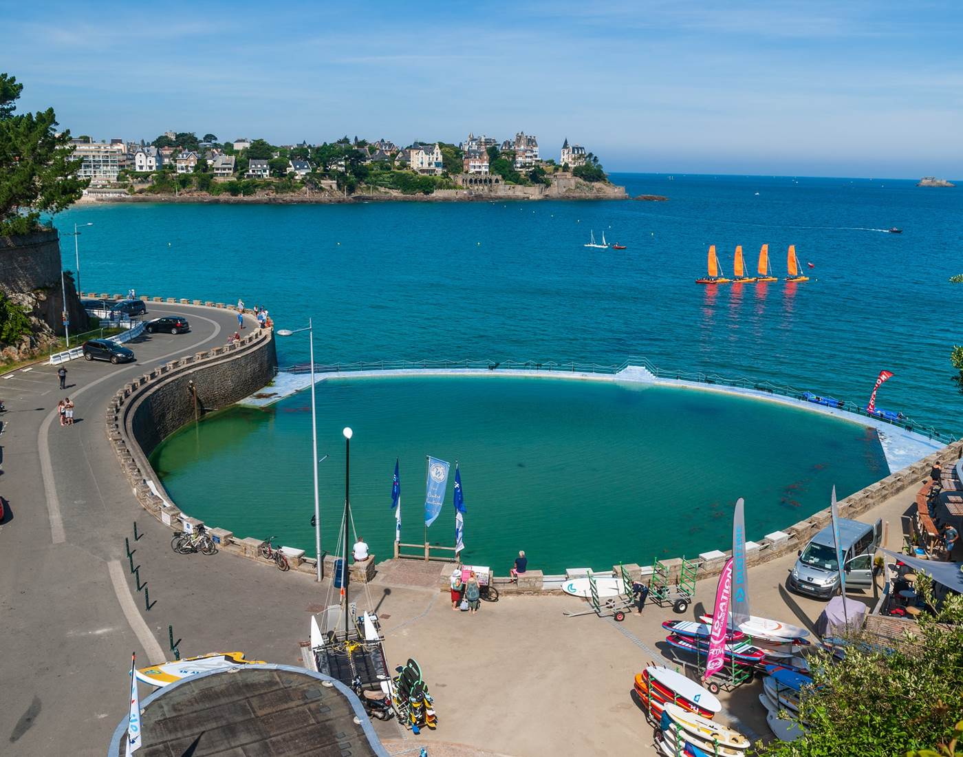 Clos de la Fontaine Dinard, Piscine extérieure de l'Ecluse 800m (Jo Labb)