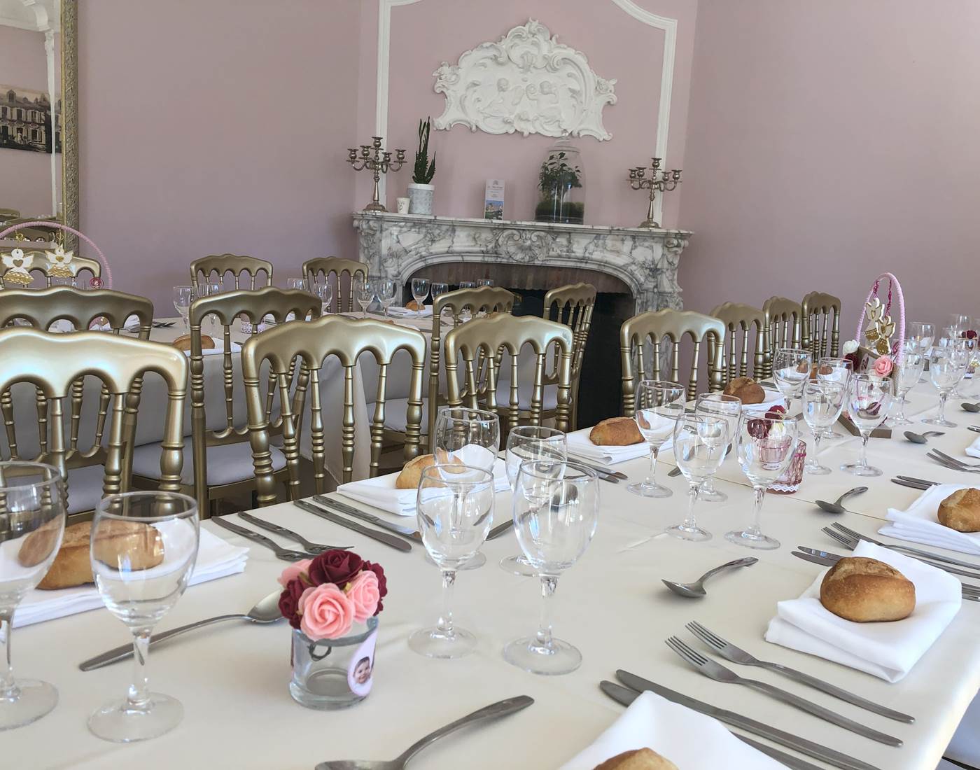Tablée dans la salle "Cèdre"