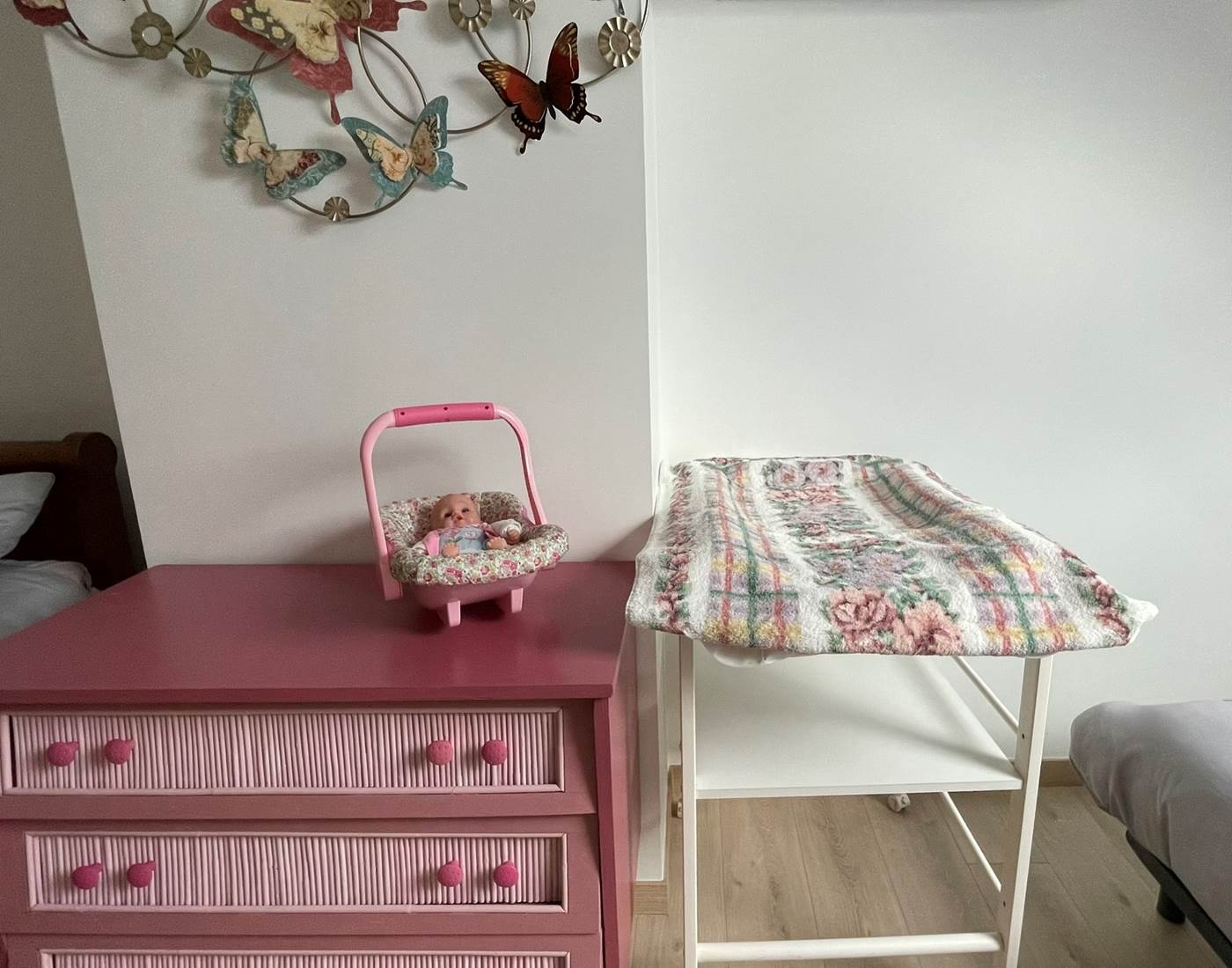 Table à langer, chambre famille, 1er étage