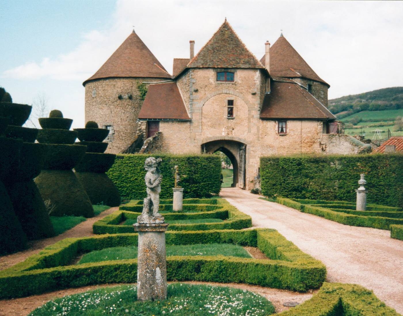 chateau-berze_le_chatel-page