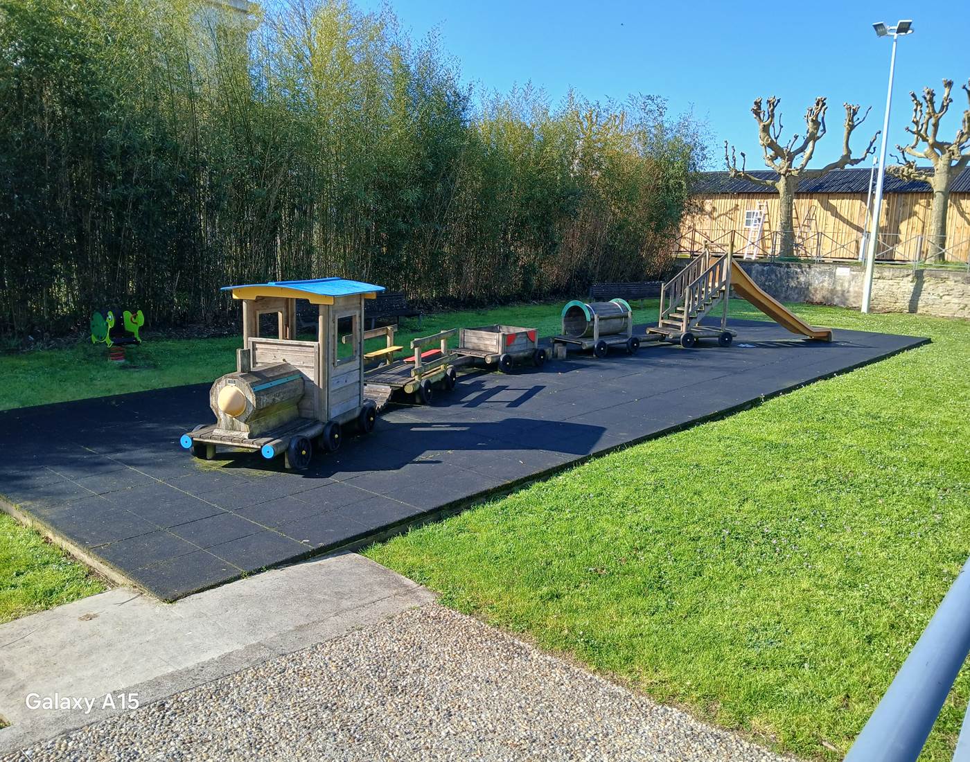 Jeux pour les enfants à 5 minutes à pied de MaisonMer