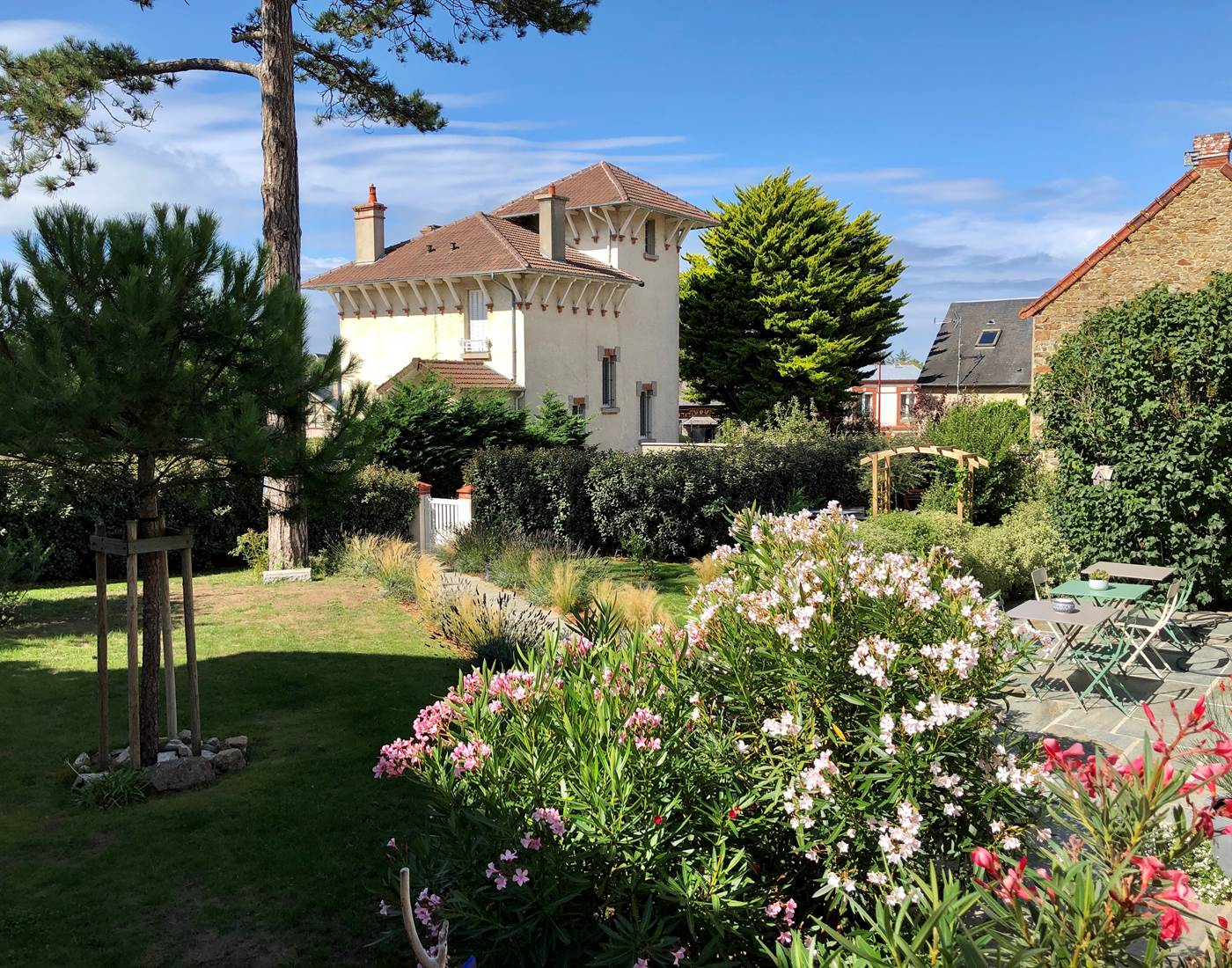 la-cotentine-granville-bnb-chambre-hote-jardin