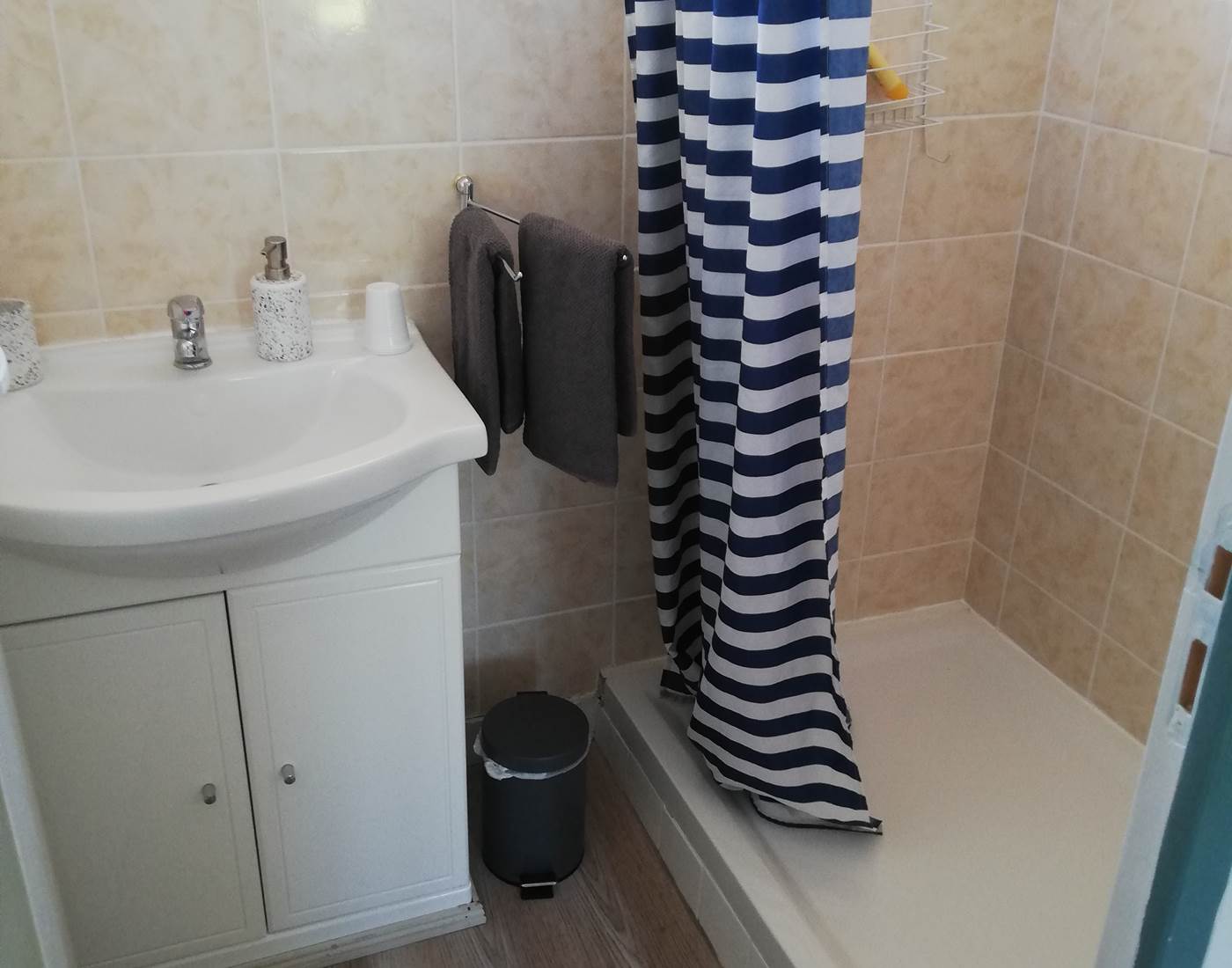 Douche du chambre de famille