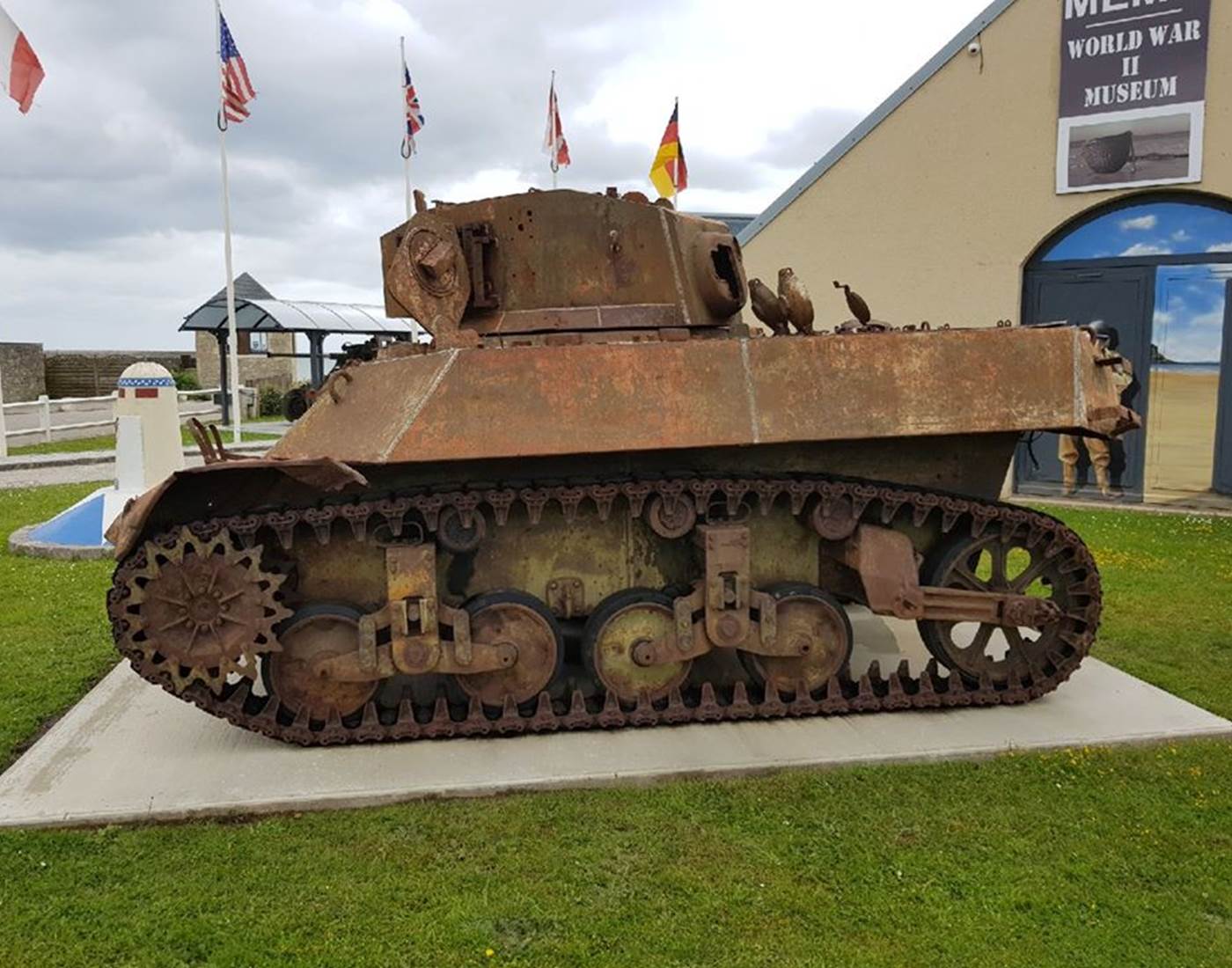 Hotel_de_la_plage_quineville_2_étoiles_tourisme_guerre_mondiale_char