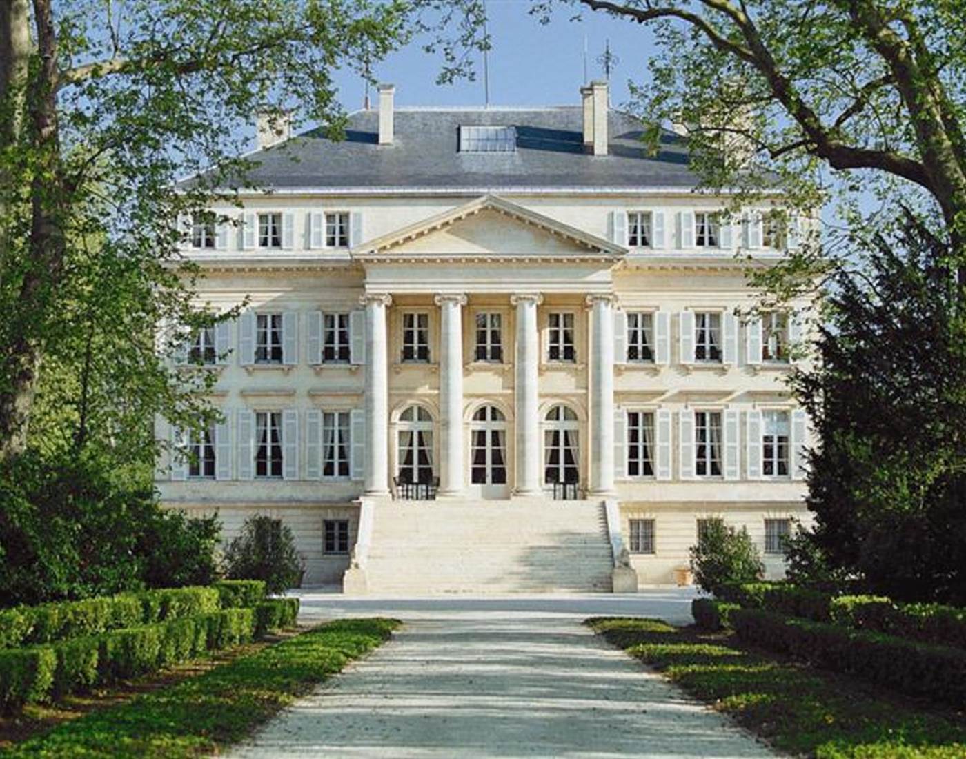 chateau-margaux-vignoble-medoc-bordeaux-oenotourisme-degustation-vin-sejour-luxe-couple-retraite-mariage.jpg