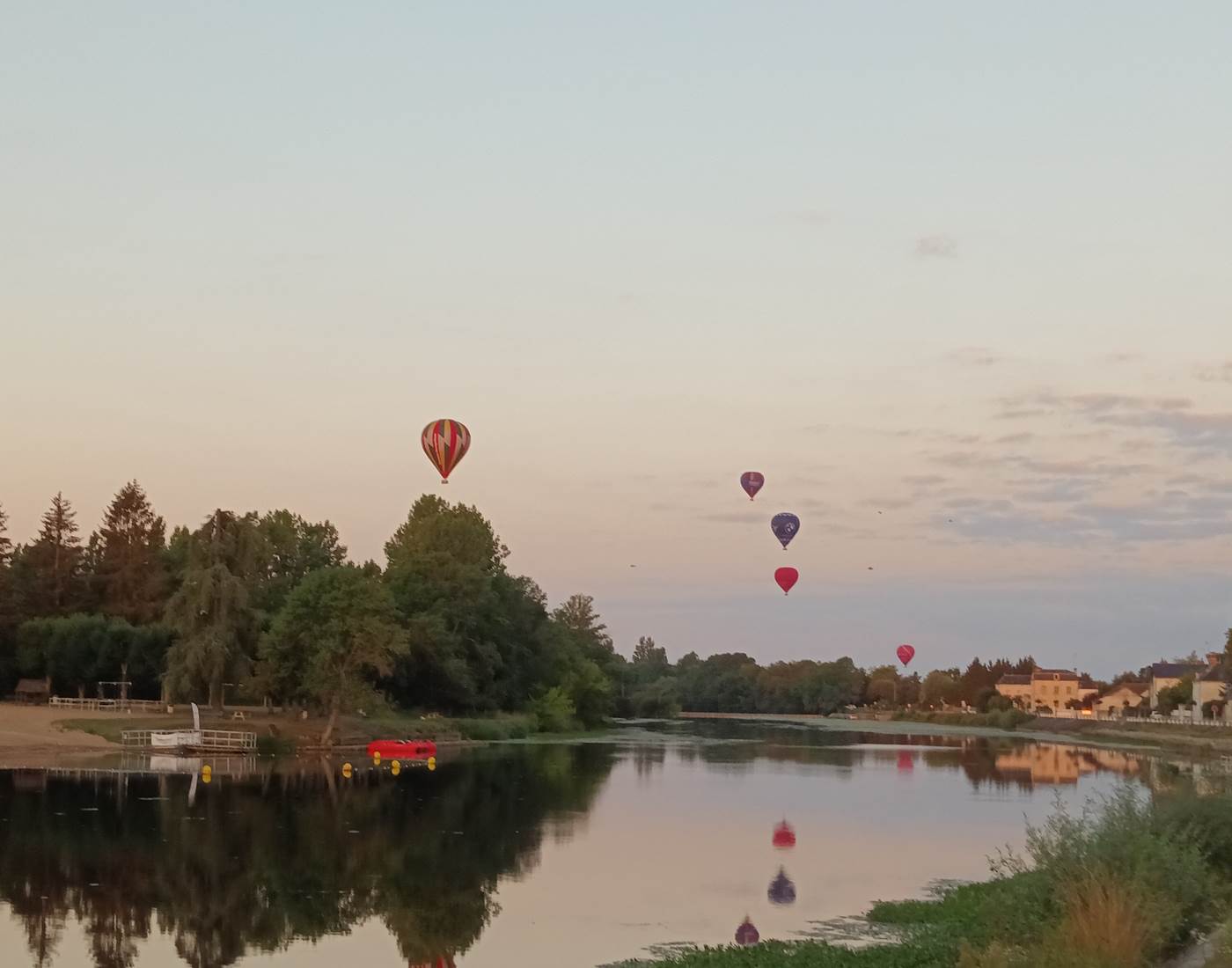 Montgolfières sur le Cher