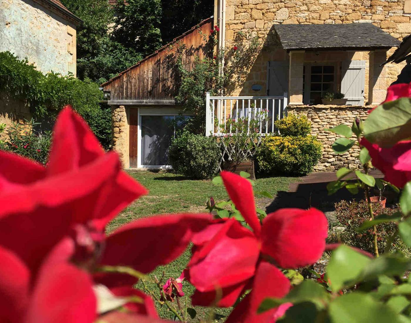 gite-laruche_facade_soleil