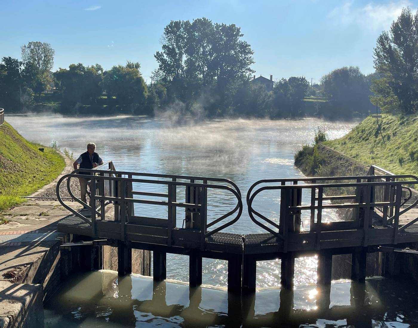 Le soleil du matin révèle toute la magie du Tarn
