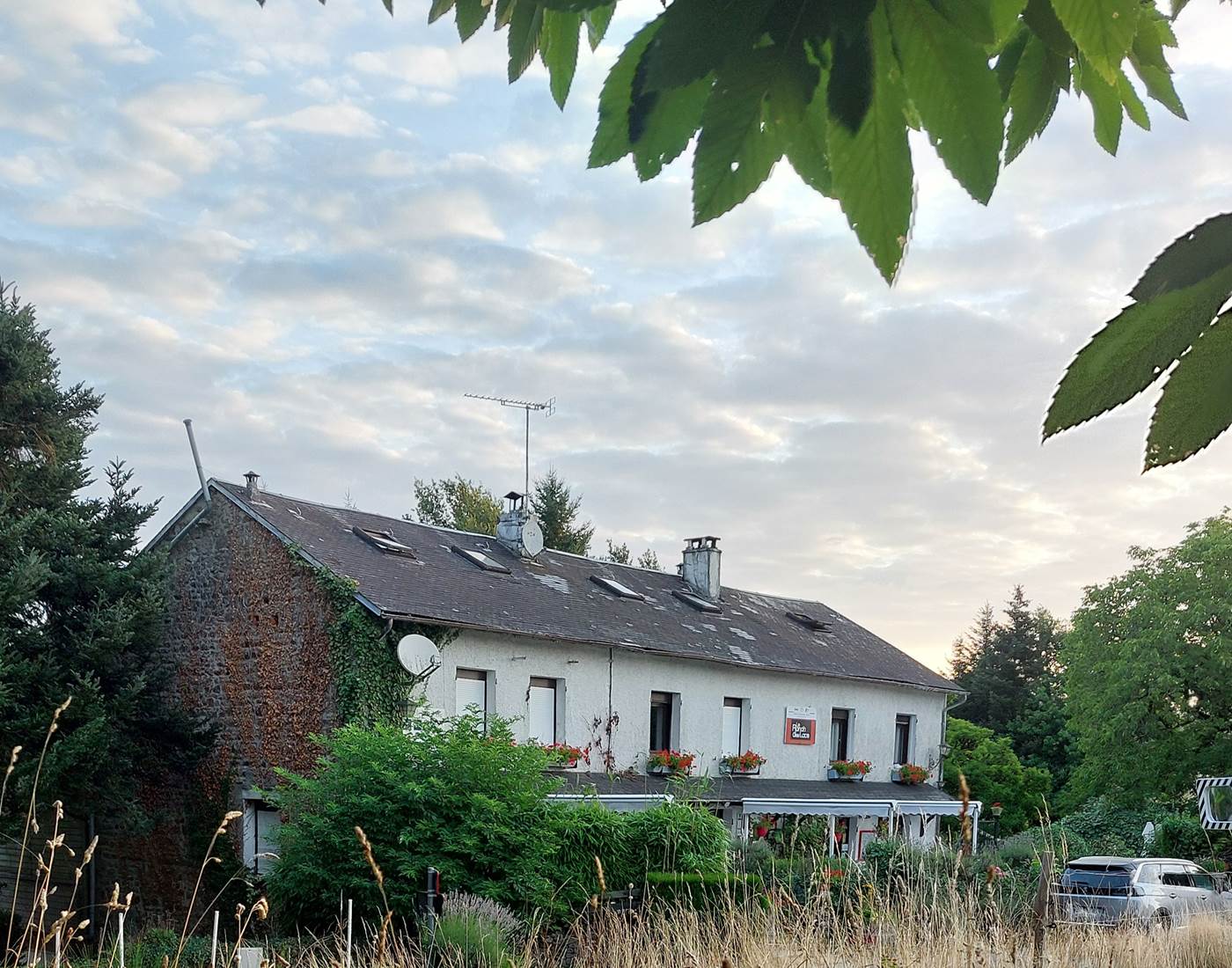 Maison d'hôtes Le Ranch des Lacs, ouvert le dimanche soir.