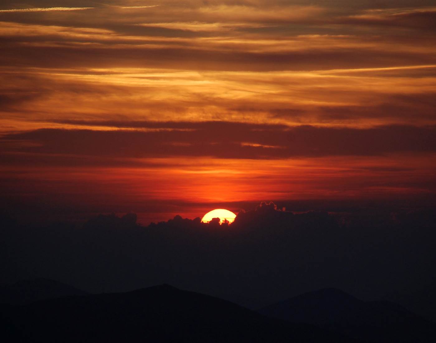 Coucher de soleil sur la Montagne de Lure