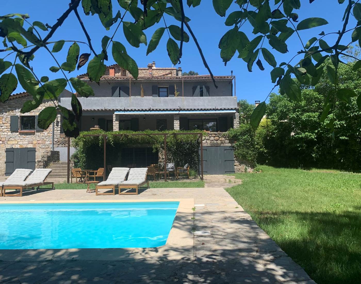 L'AUBERGE DU RANC : la piscine