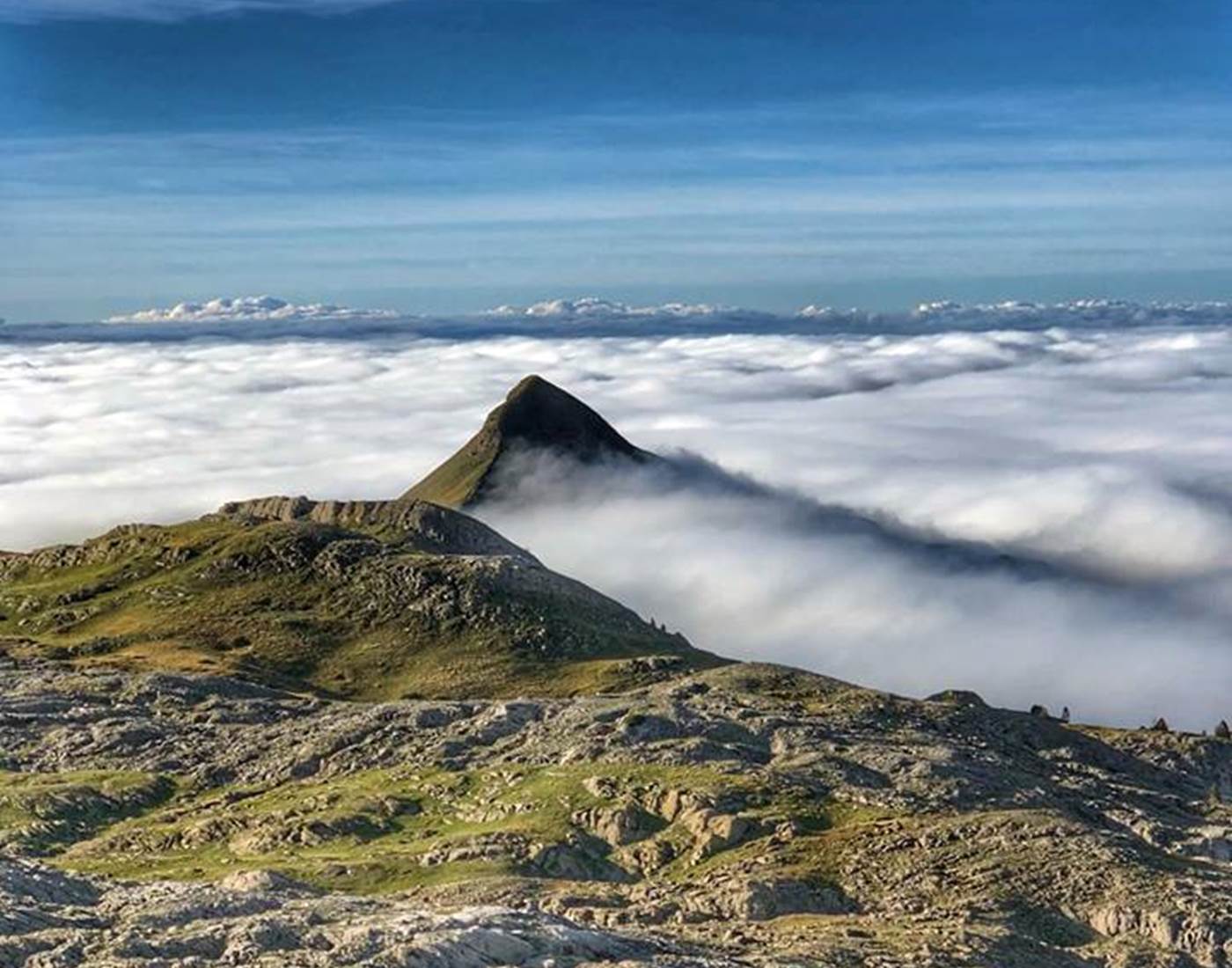 75 pic d'anie karst de la pierre