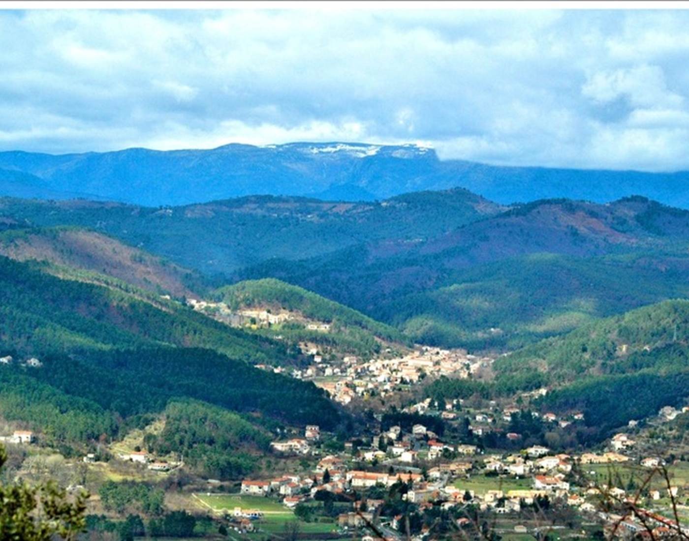 La Vallée de L'Auzonnet...