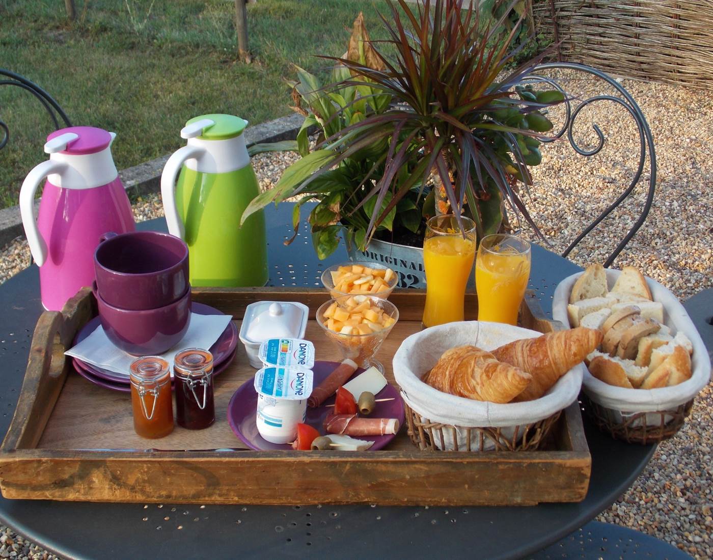 Domaine du Gué du Roi Plateau Petit Déjeuner