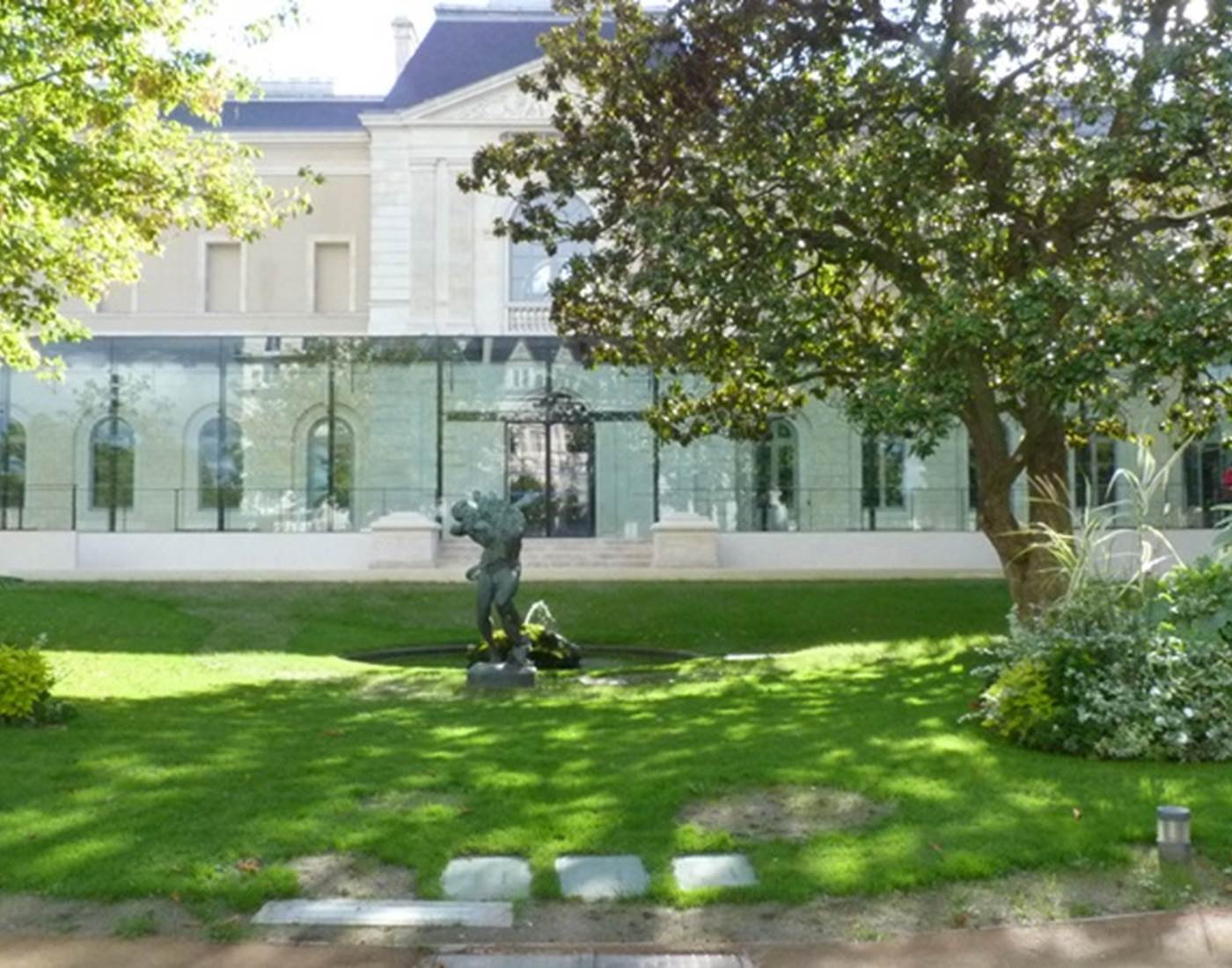 Musée Girodet (3 minutes à pied) © C. Berger