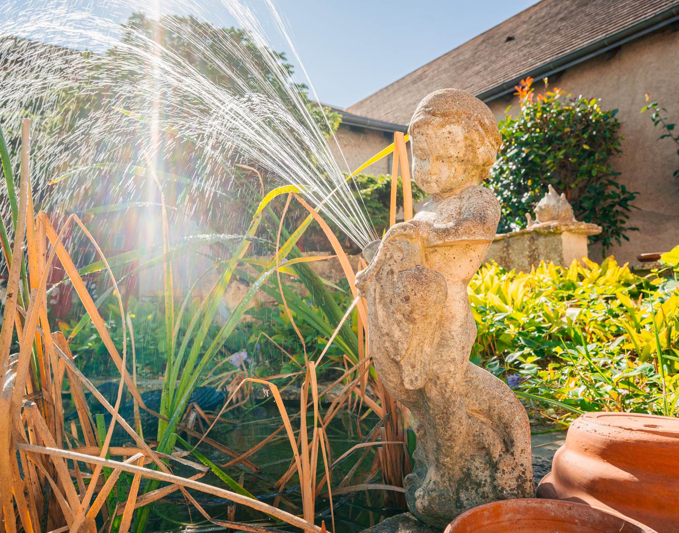 histoire_de_famille- laschon_relais_saint_jacques_amboise_loire_valley_ange_gardien-news