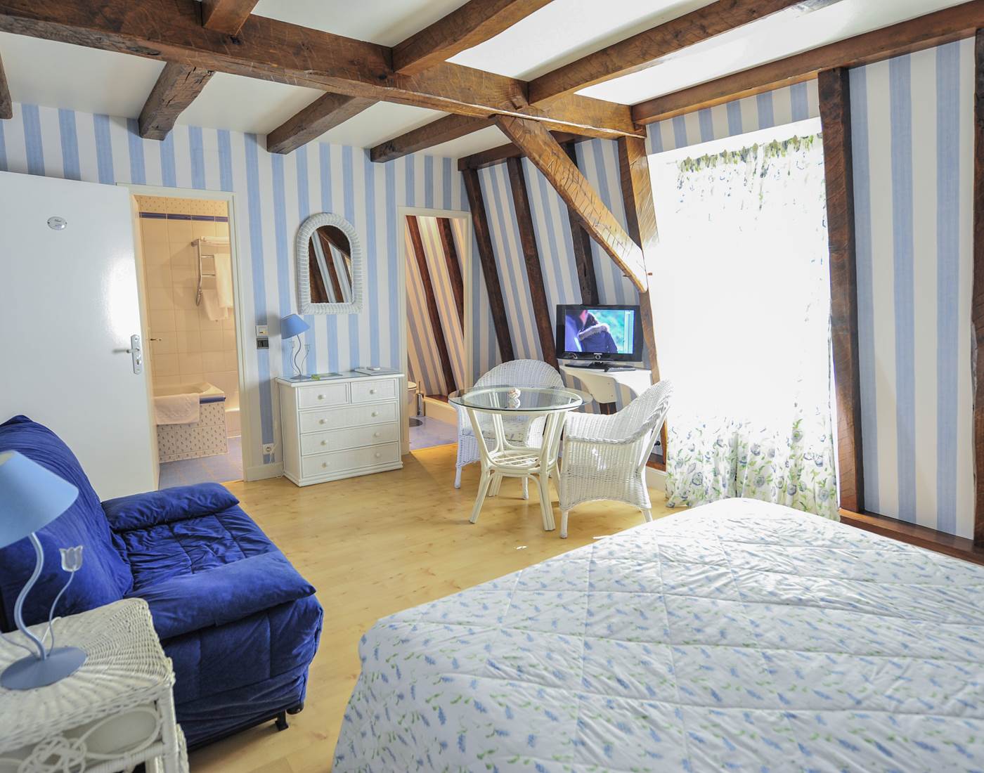 Villa Ric, chambres climatisées à Saint-Céré proche Padirac et Rocamadour