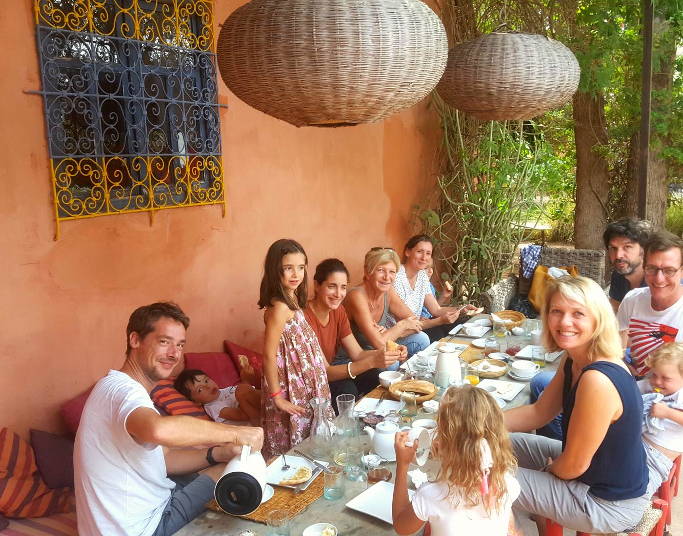 Riad Baoussala - petit dej dans le jardin