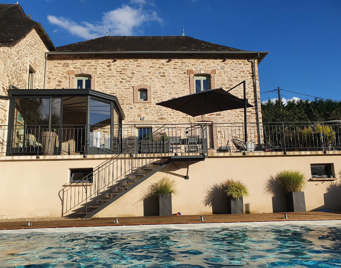 L'arrière du relais.