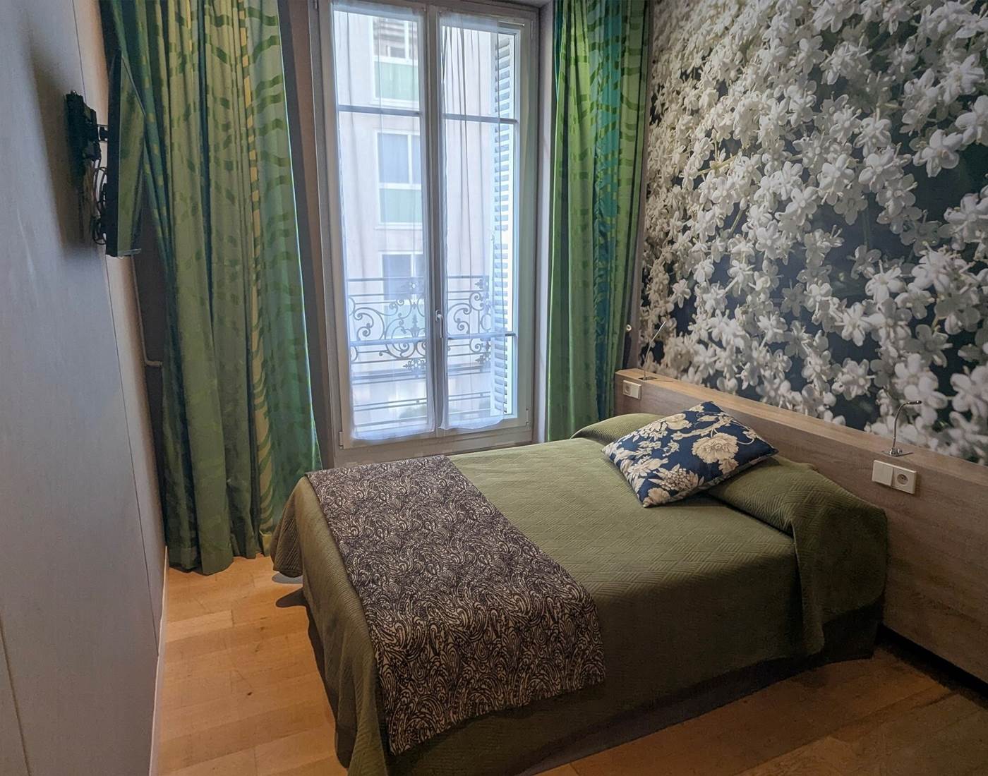 chambre double hotel jean bart pres jardin du luxembourg