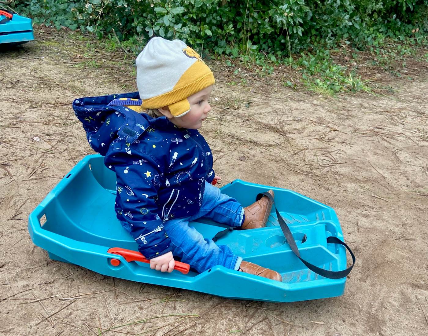 bébé a essayé la luge en douceur biensûr