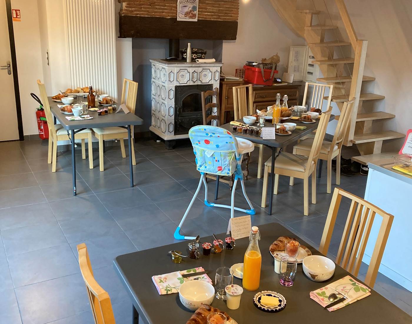 table familiale petits déjeuners