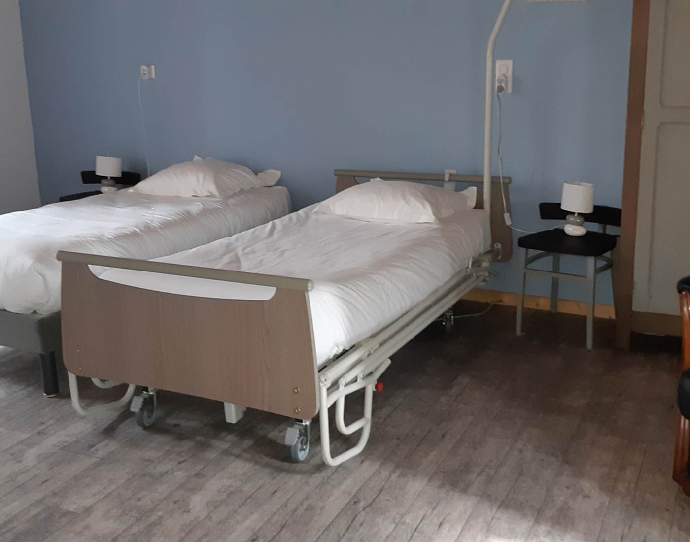 Chambre ALSACE + Lit médicalisé