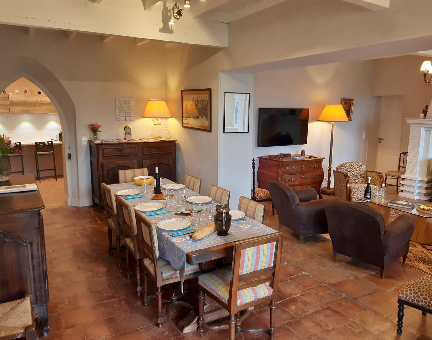 Votre salon, salle-à-manger aux volumes généreux