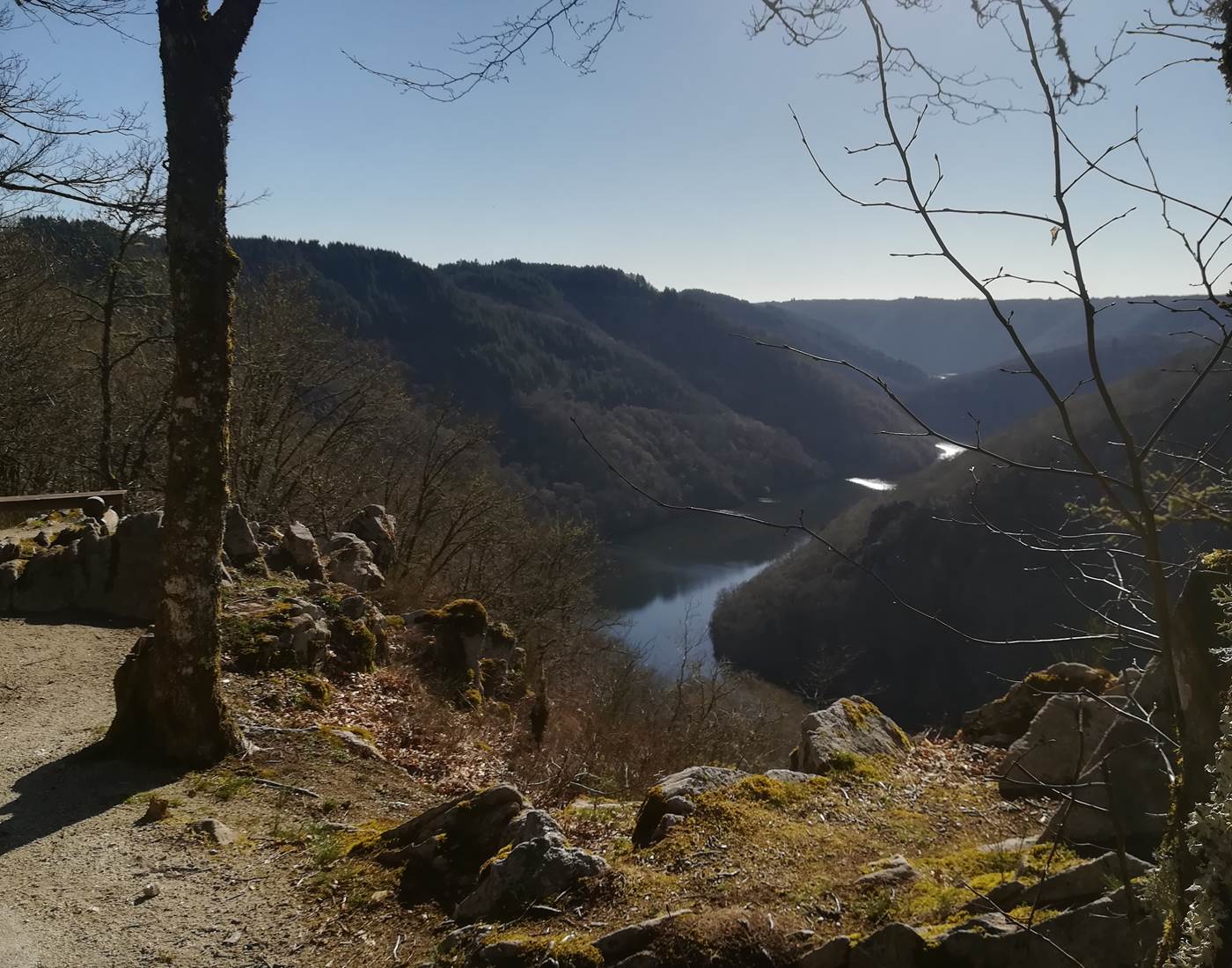vue panoramique sur la Dordogne Bassignac le Haut
