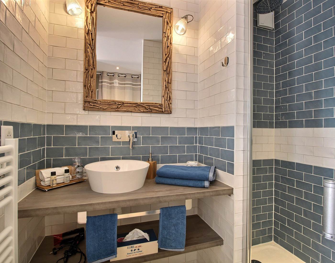 La Cabine De La Baie