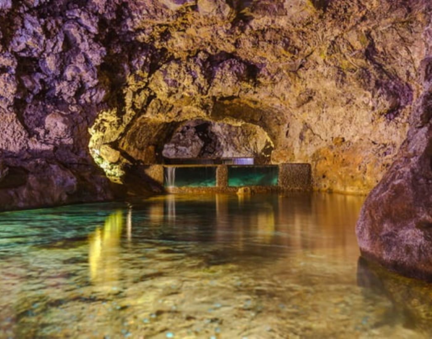 Grotes de lave Sao Vicente