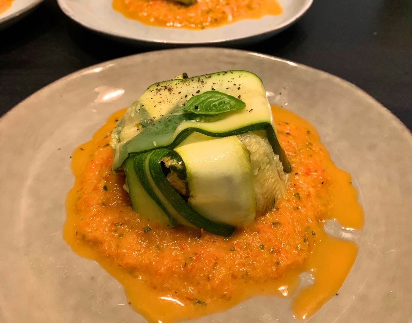 Dôme de courgette chèvre, coulis de poivron-page
