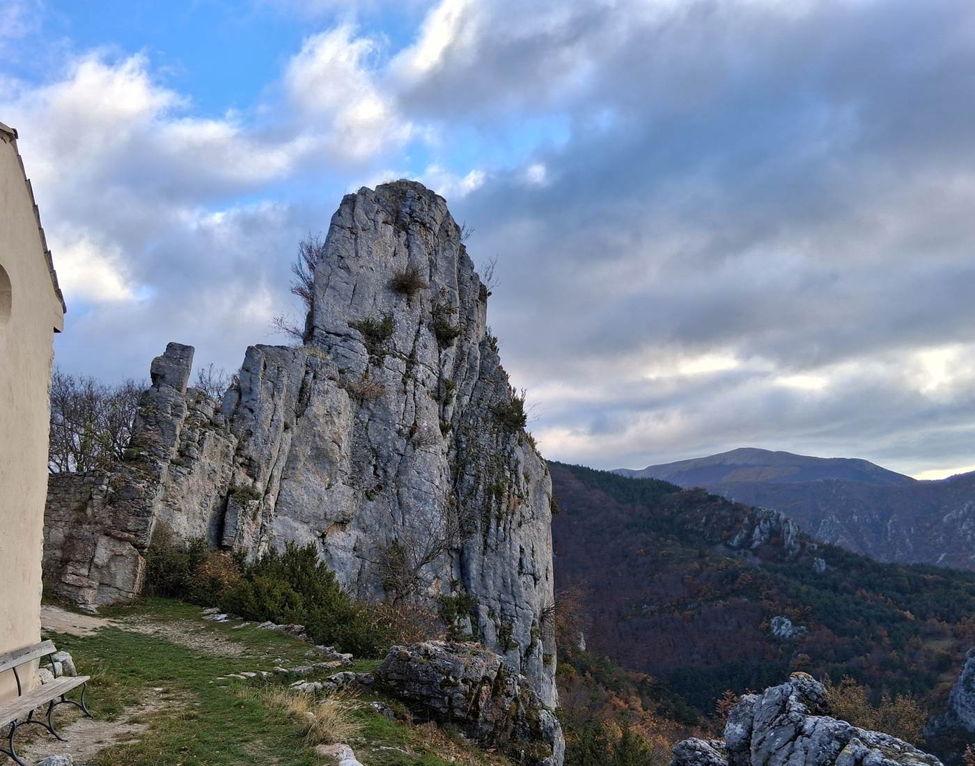 Hameau Du poil Restauration de l'Eglise
