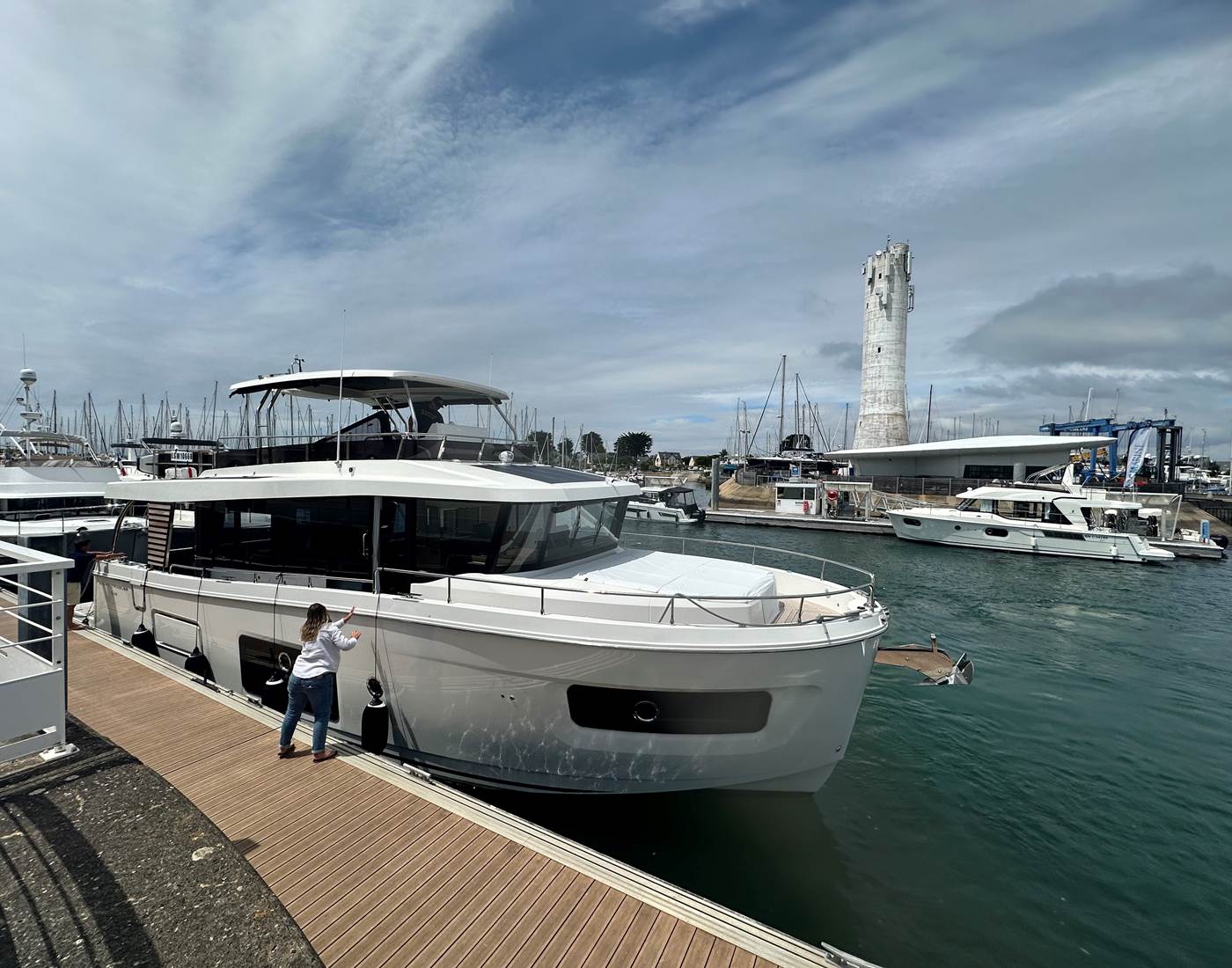 Convoyage Beneteau Trawer 54