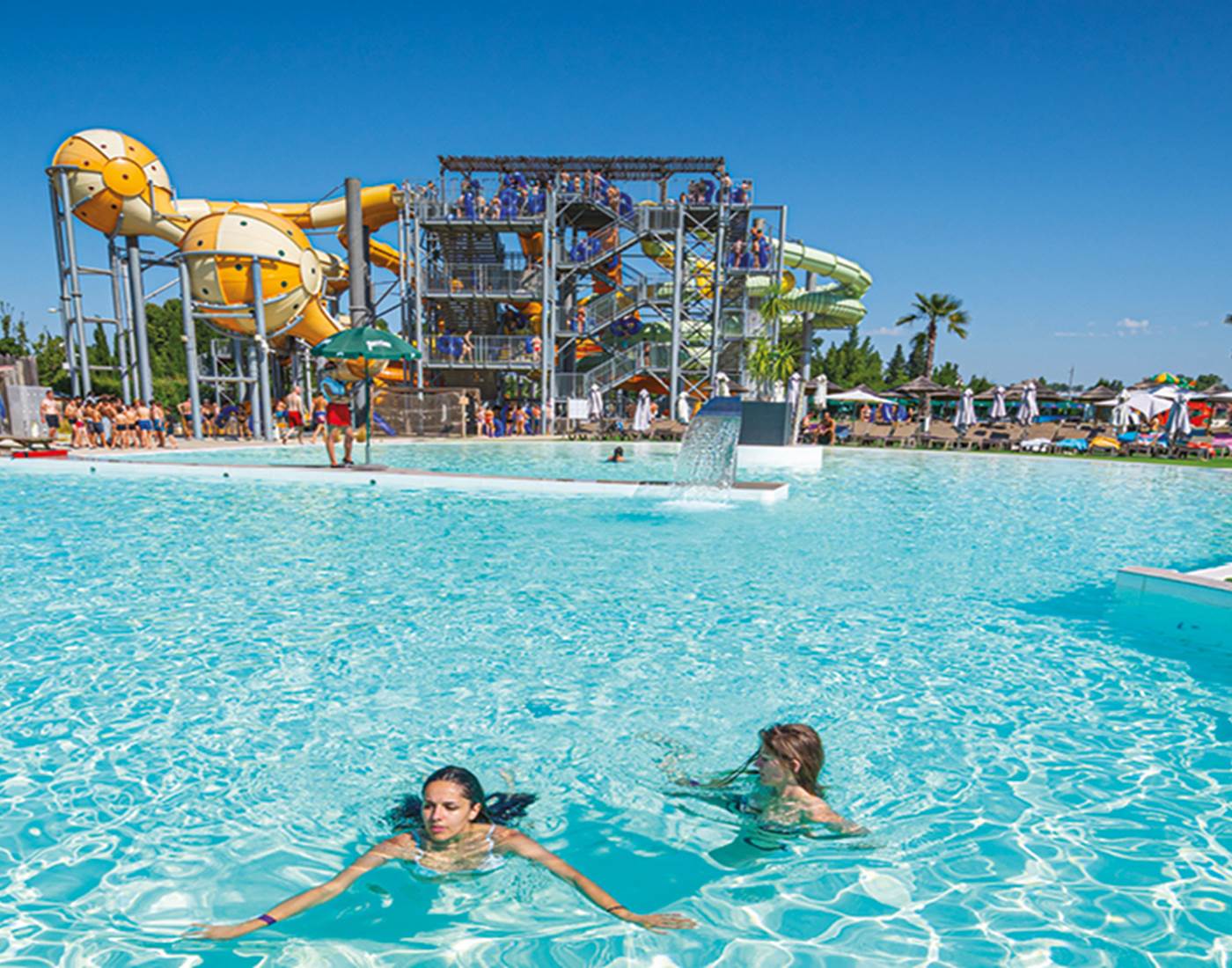 Offre chambre plus entrée au parc wave island