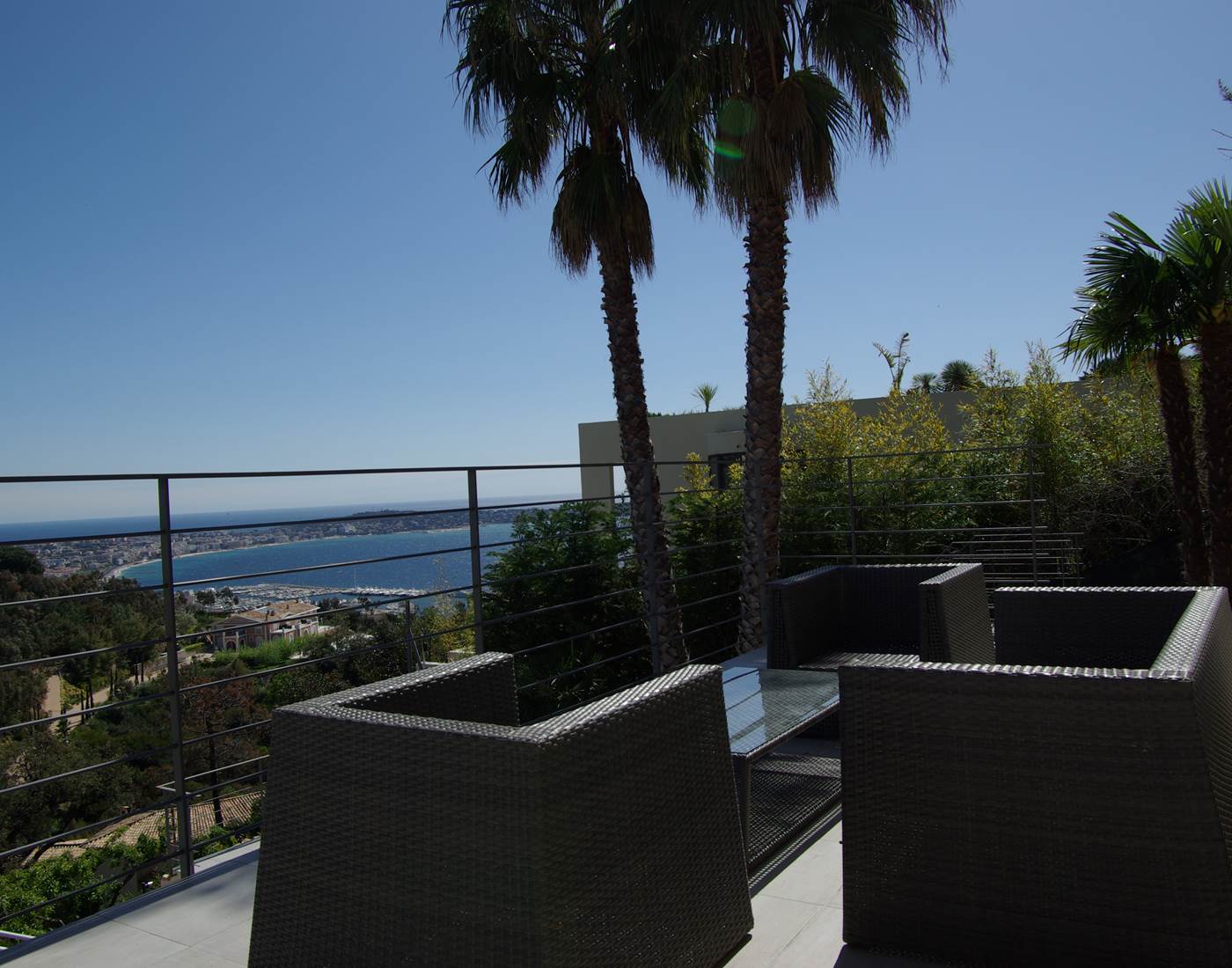 amazing sea vue villa with many large terraces