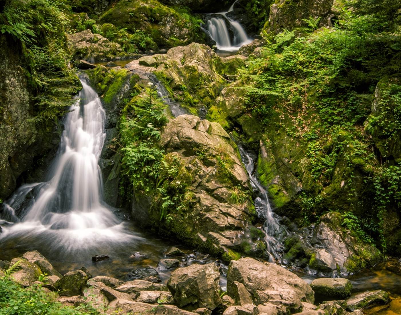Grande Cascade de Tendon hauteur de 32m, Vosges