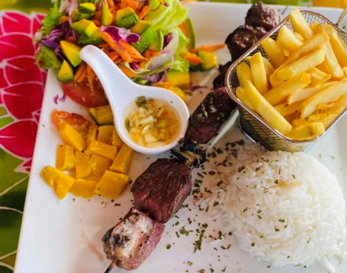 Chez Lèlette 😋, réservez au 0690 50 94 80