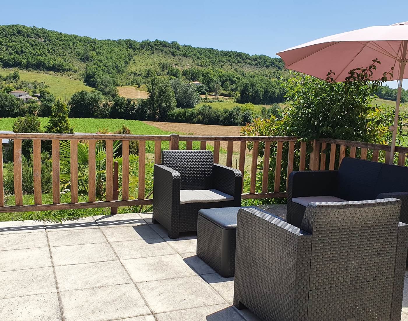 Photo terrasse juillet