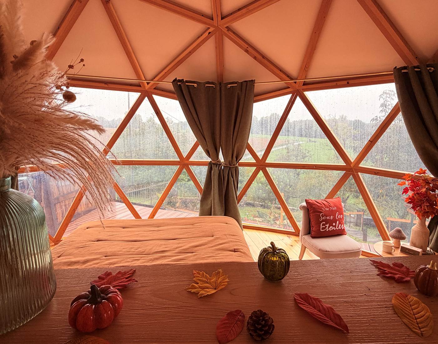 Ambiance automnale pour votre séjour insolite