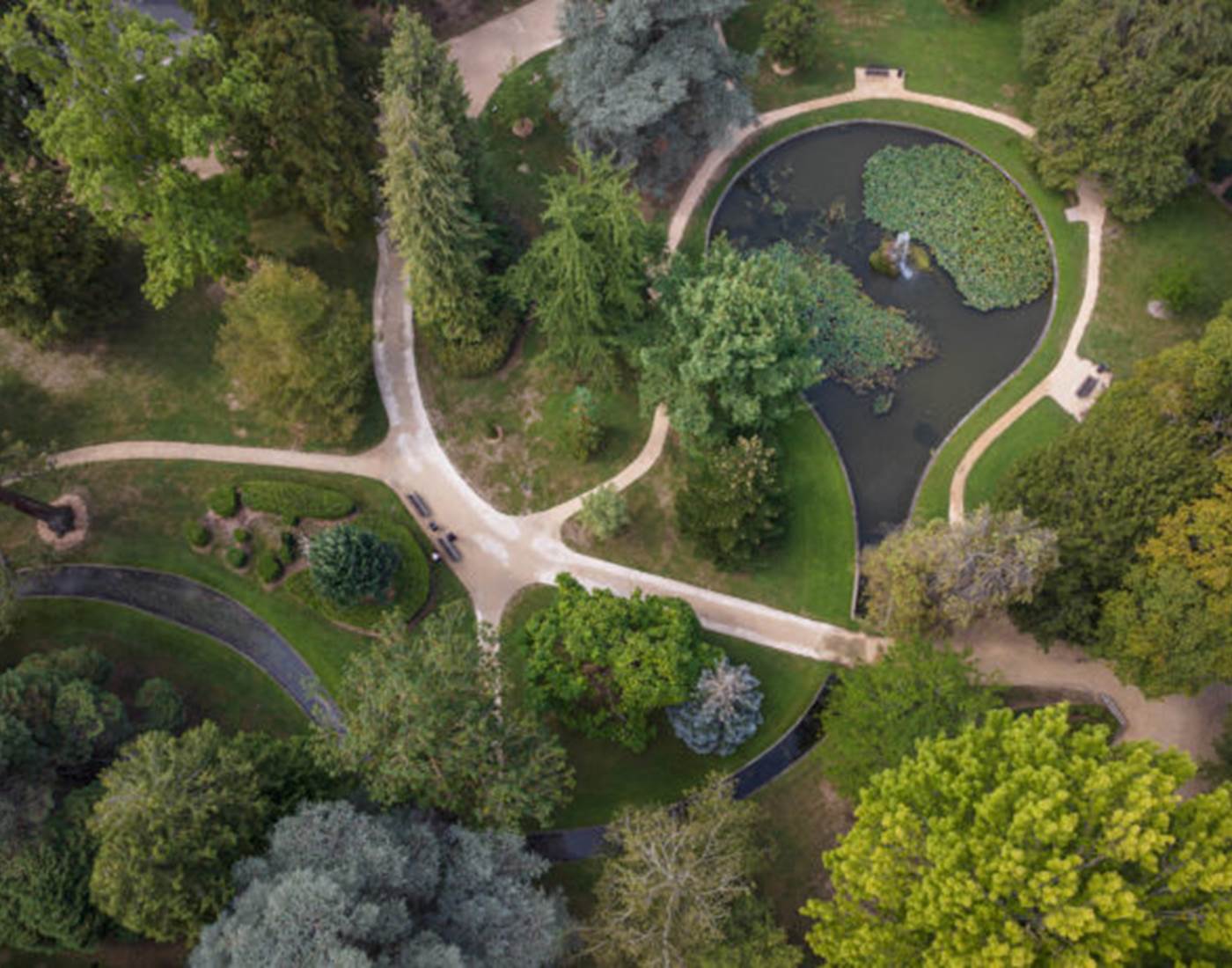 Jardin Durzy (4 minutes à pied) © Etienne Jeanneret