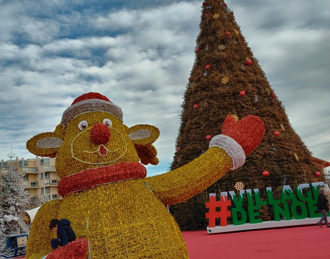 Le Coq du Nord-Mailhac découvre la magie de Noël à Le Barcarès