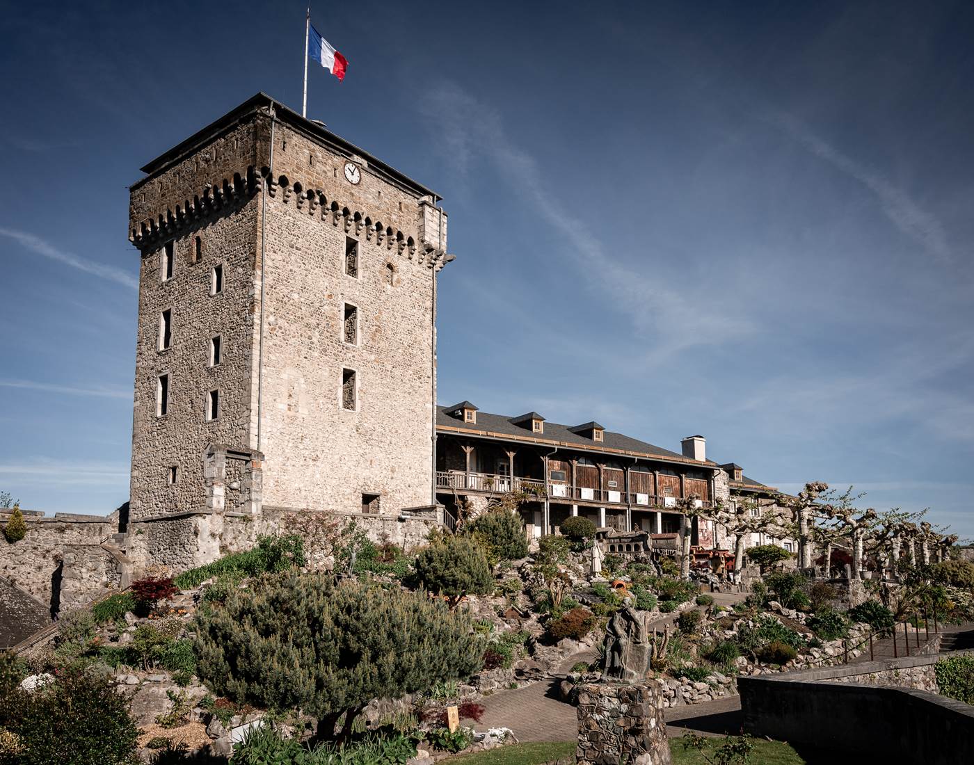 Château fort-Donjon-Visite-Lourdes