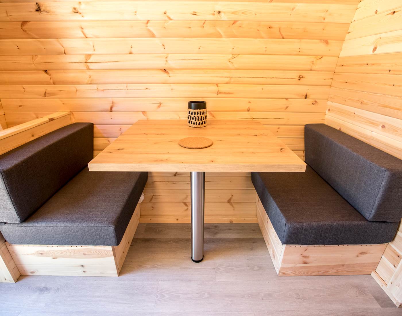 Salon Tonneau - Chambre Deluxe