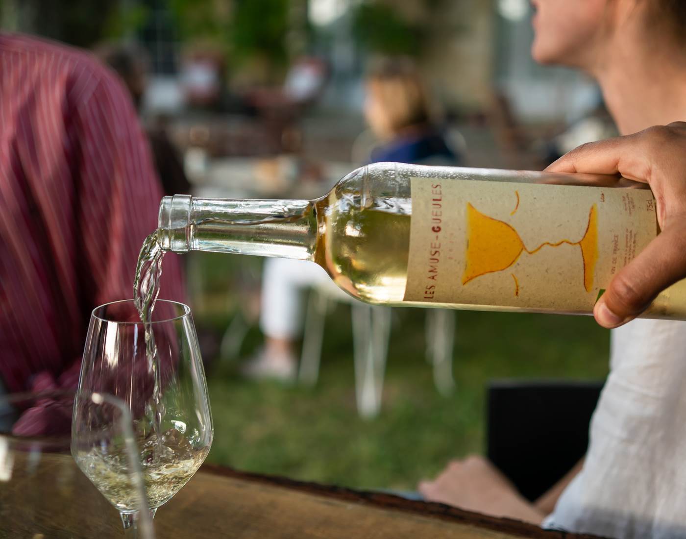 Guinguette, Plats à partager, Jazz, Concert, Produits locaux et frais, Vins Biodynamie, Nature, Vue sur Dordogne