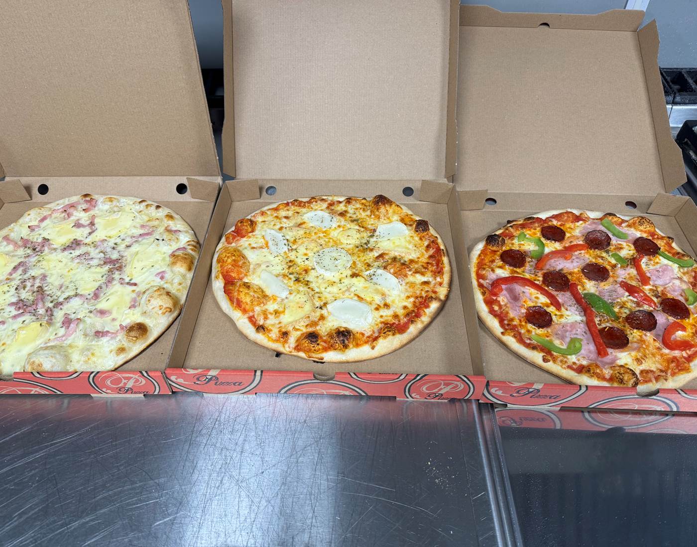 Pizza Alsacienne, 4 Fromages et Kipik'