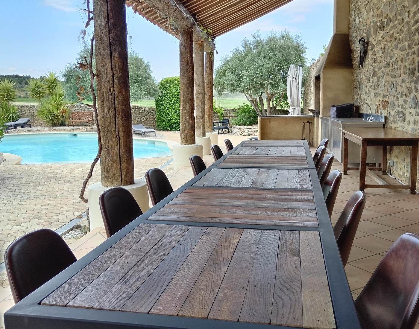 Nouvelles tables extérieures réalisées par Olivier